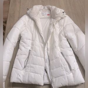 Spyder White Ski Coat. Size 6 Women